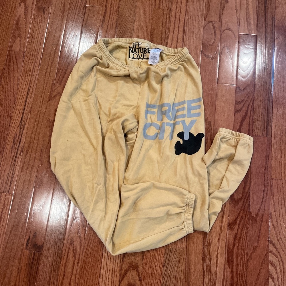 FREE CITY SWEATPANTS